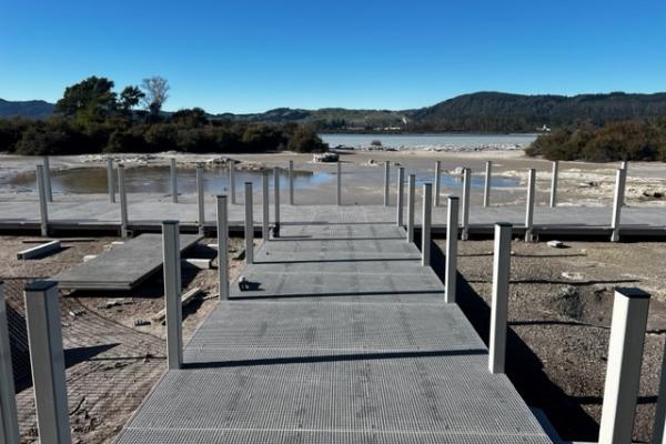 Sulphur Point boardwalk and posts 4